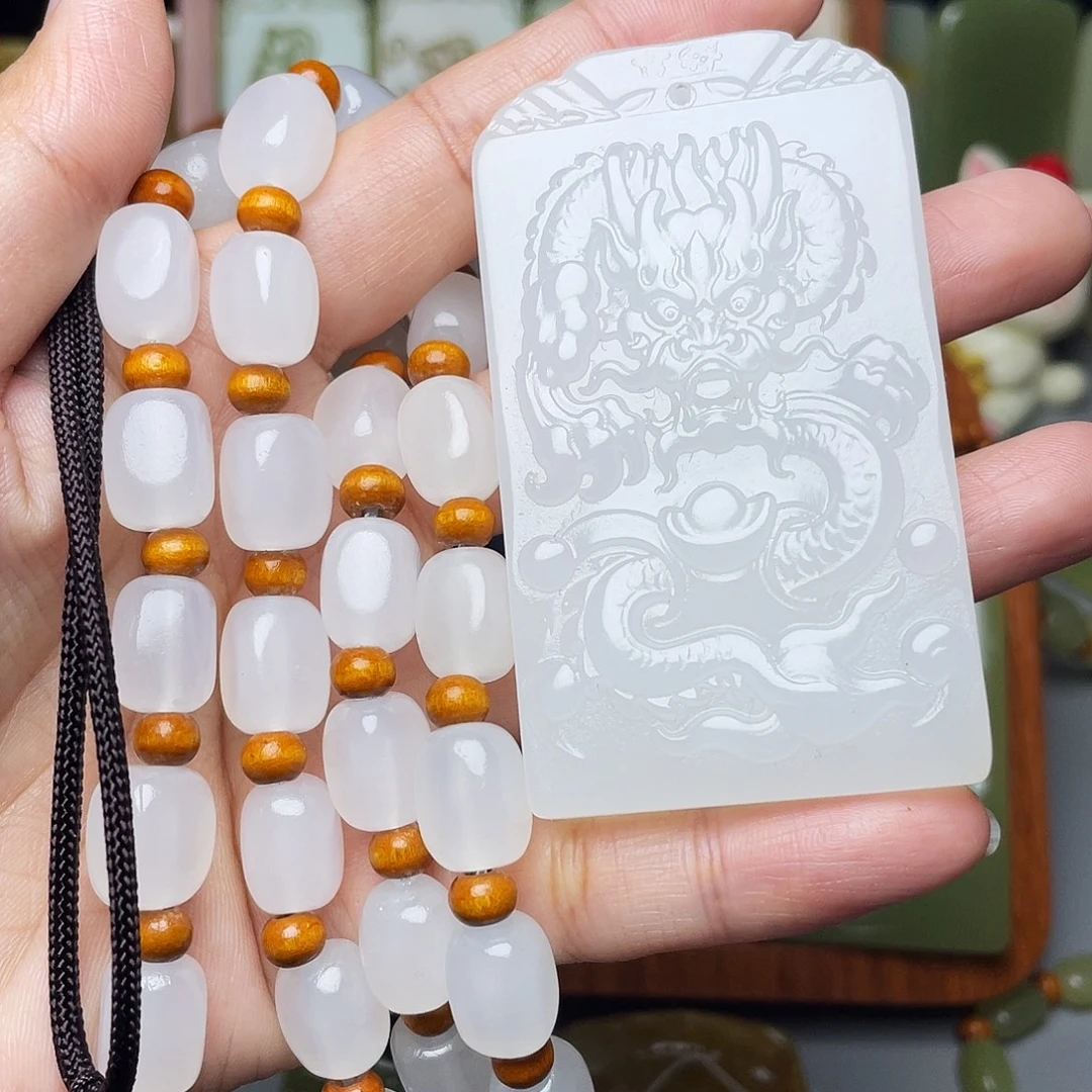 新疆昆仑山脉料生肖龙