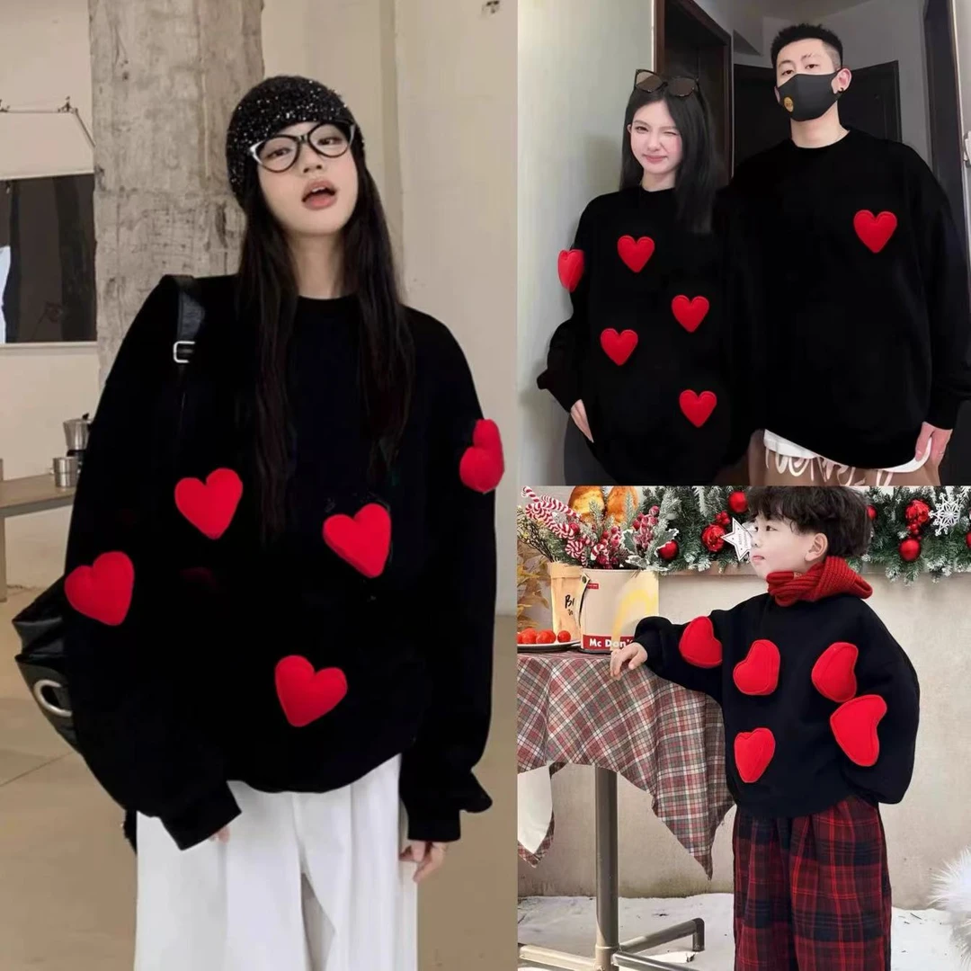 一家三口亲子装新年战袍加绒红色卫衣立体爱心保暖喜庆拜年服洋气