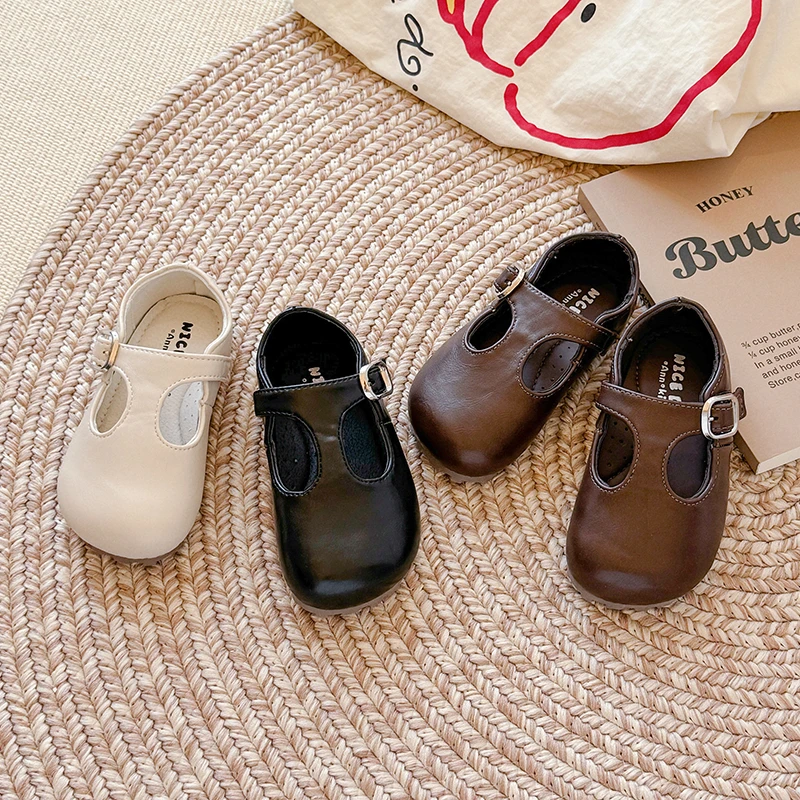 韩版童鞋2025春季英伦风镂空经典女童单鞋防滑软底女宝百搭小皮鞋