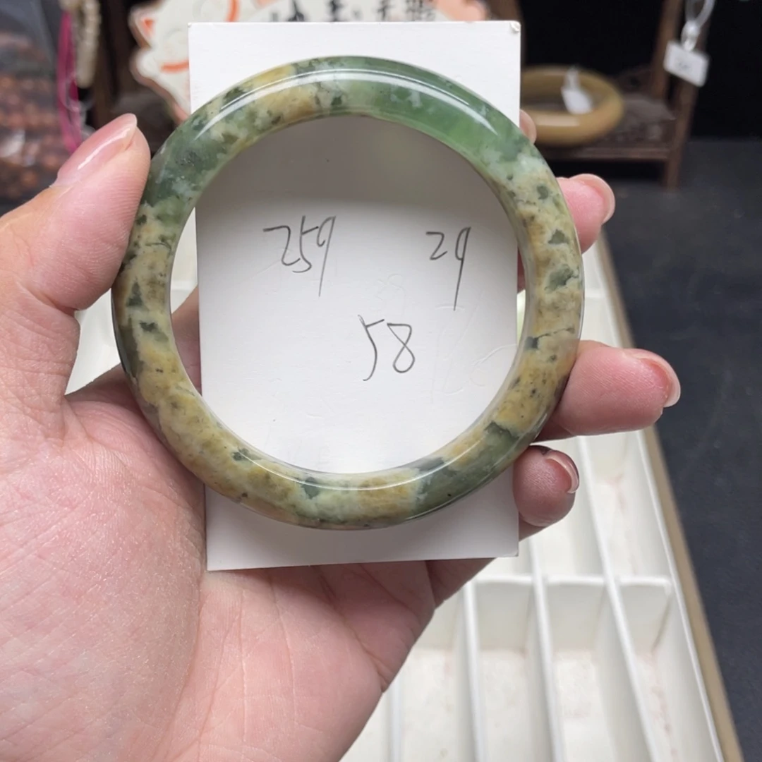 未镶嵌蛇纹石玉手镯