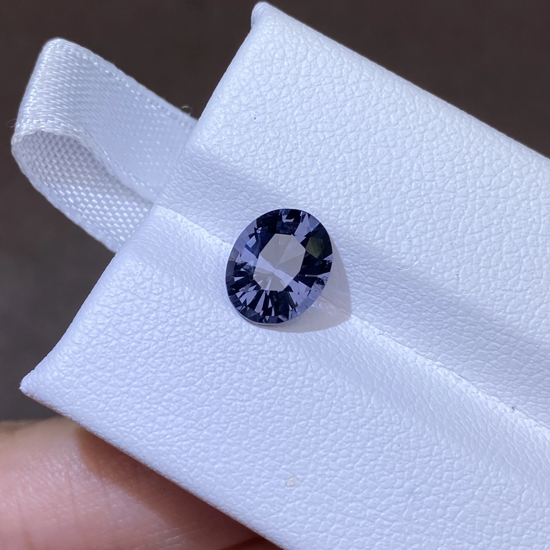 25A006 灰色尖晶宝石 2.06克拉