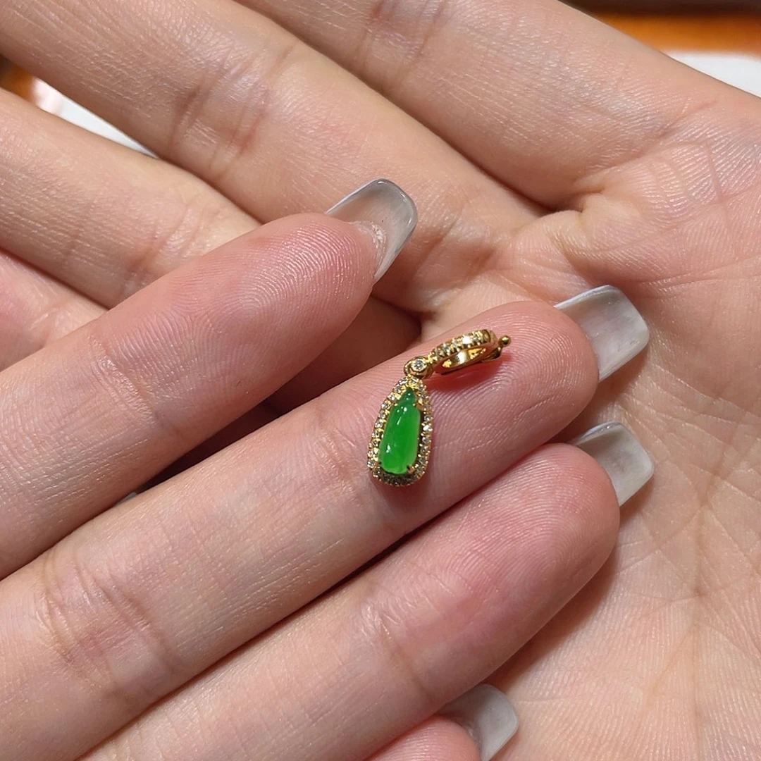 吊坠(不含链)18K金镶嵌翡翠