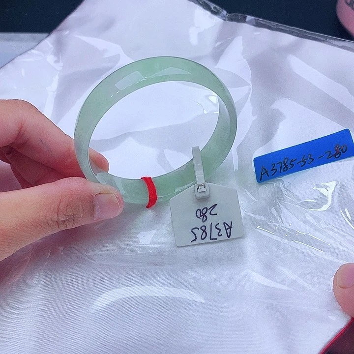 未镶嵌手镯翡翠翡翠