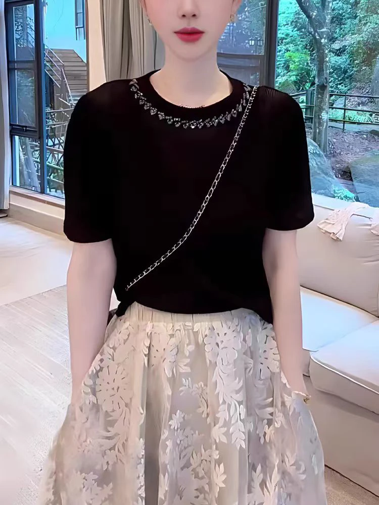 重工缝钻时尚短袖T恤女大码春季宽松气质休闲百搭短袖上衣