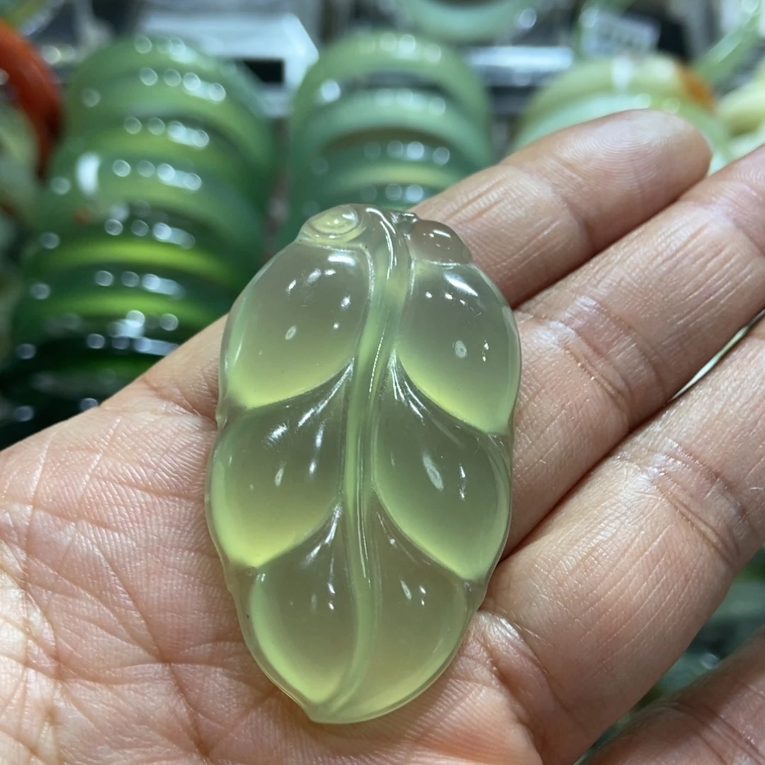 岫玉未镶嵌手镯叶子