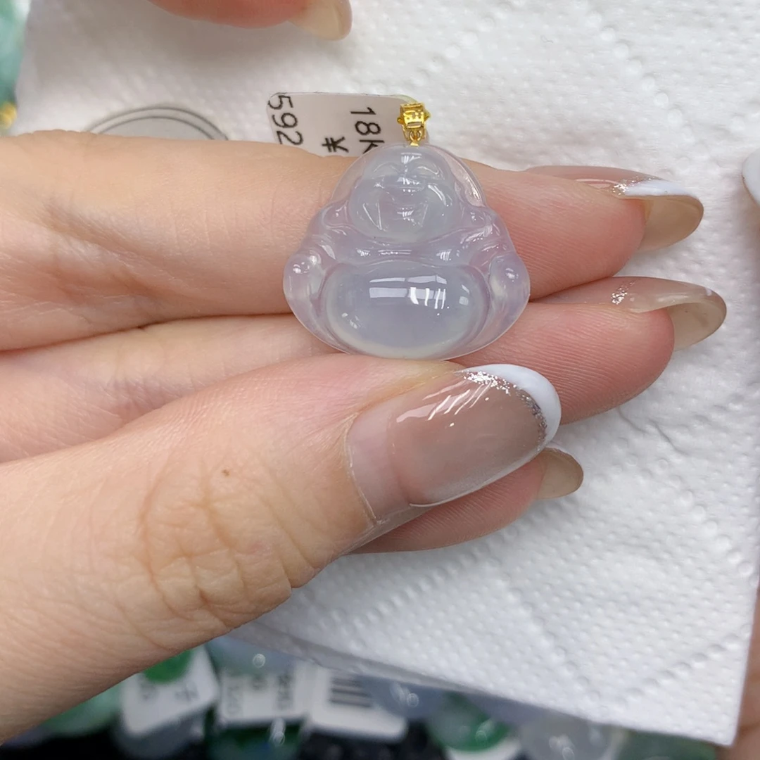 翡翠18K金镶嵌颈饰13568998888