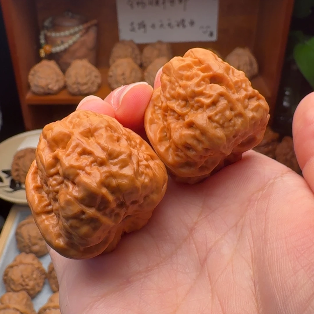 文玩核桃闪购蛤蟆35