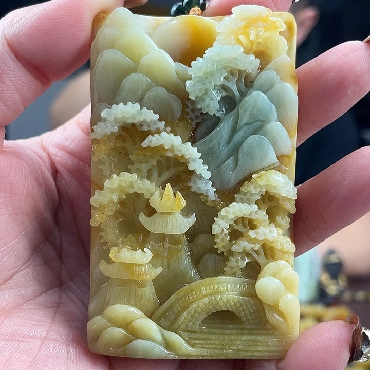 蛇纹石玉未镶嵌颈饰