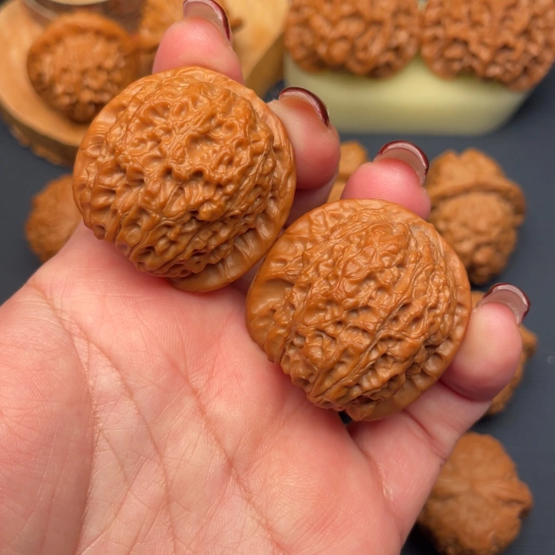 G***s文玩核桃把件全品无修37血麒麟