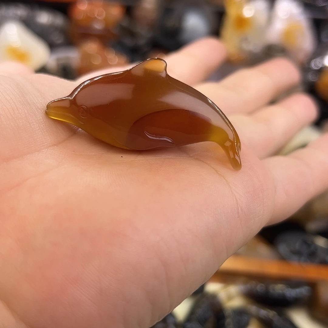 未镶嵌挂件定制玛瑙海豚