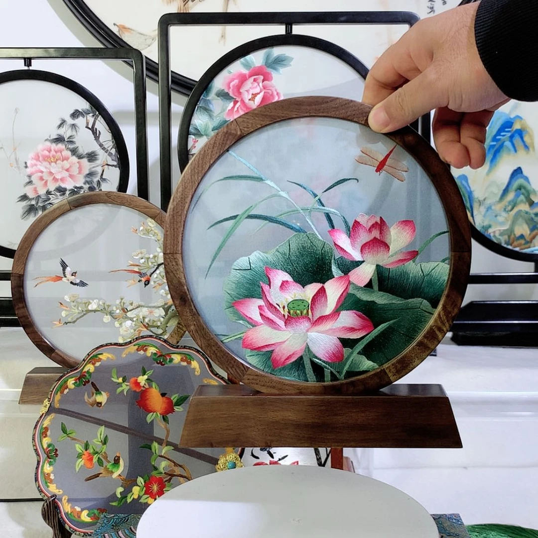 【闪购商品】织绣甜***花苏绣双面绣摆台