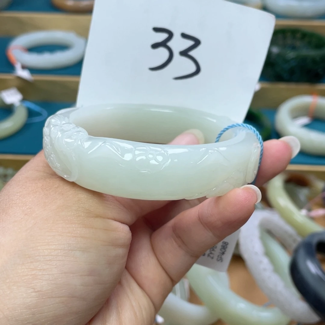 未镶嵌手镯和田玉圈口57