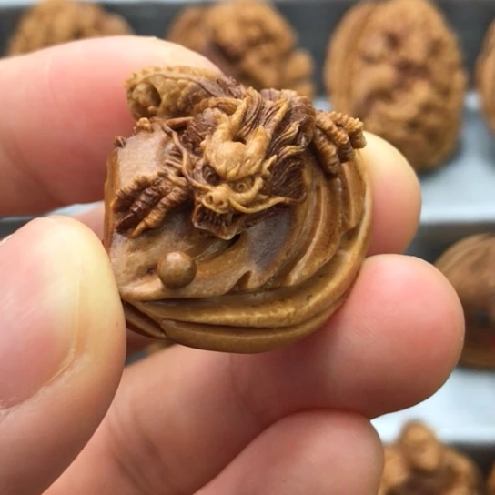 桃核吊坠桃核雕刻材质