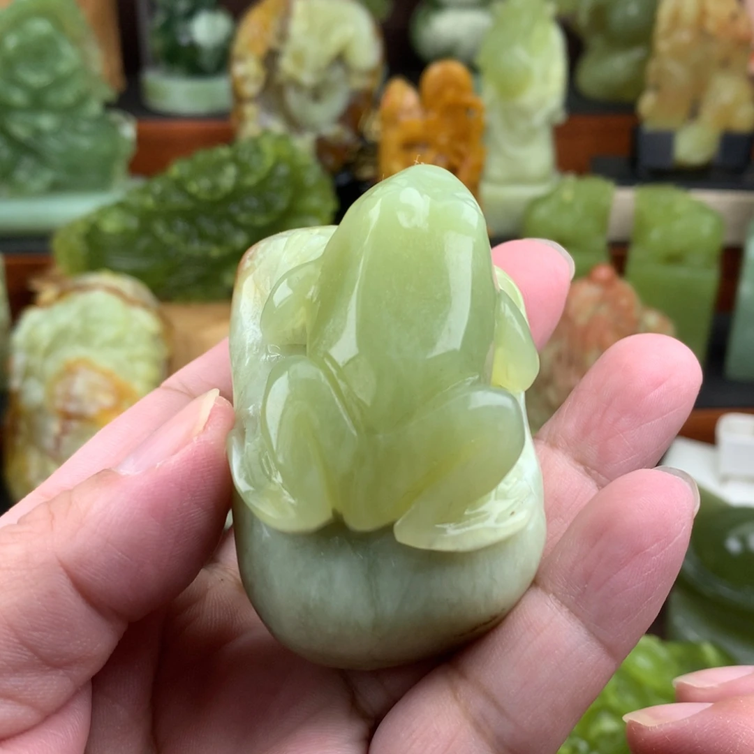 岫玉未镶嵌手把件