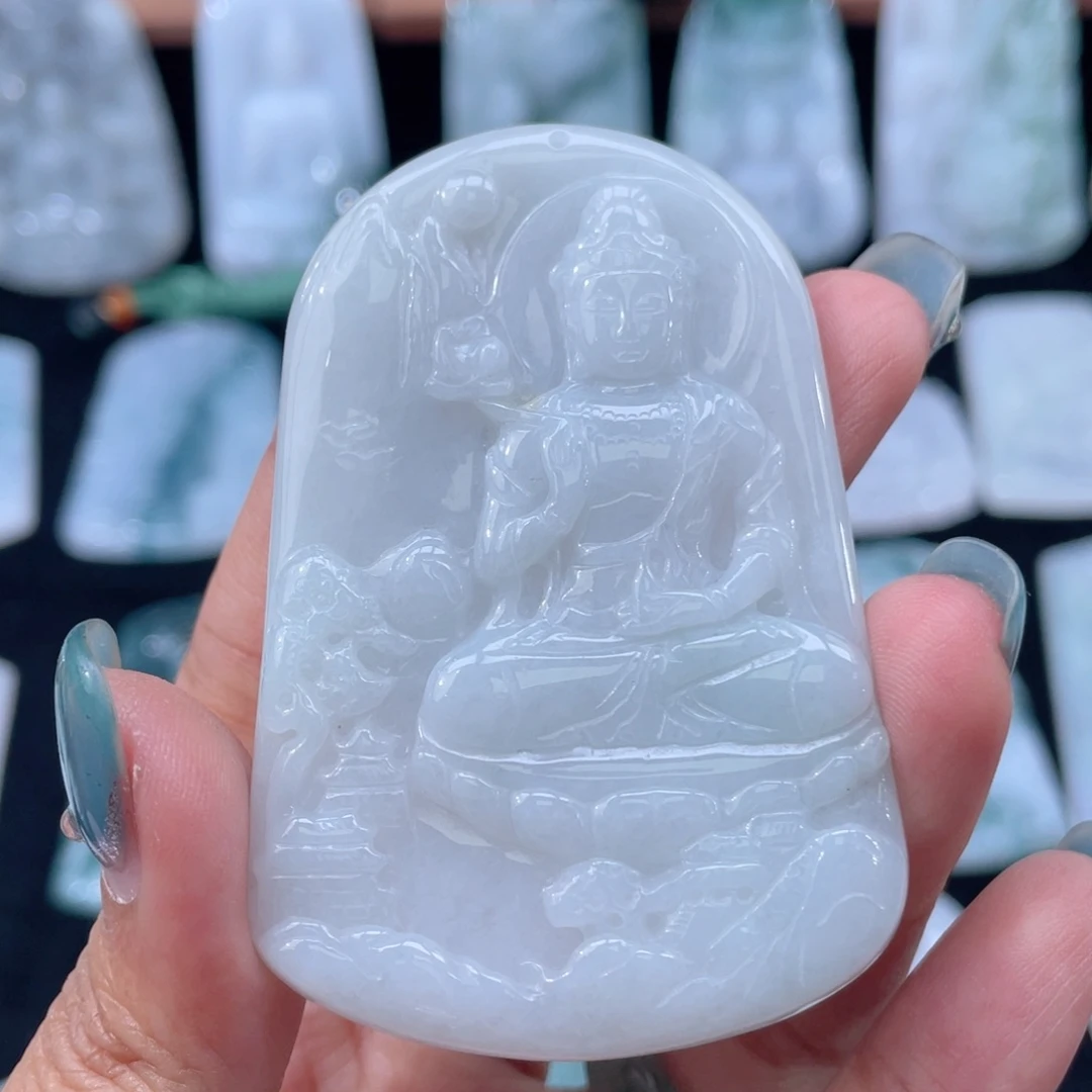 颈饰未镶嵌翡翠观音