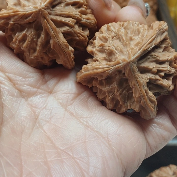 文玩核桃吊坠盘山