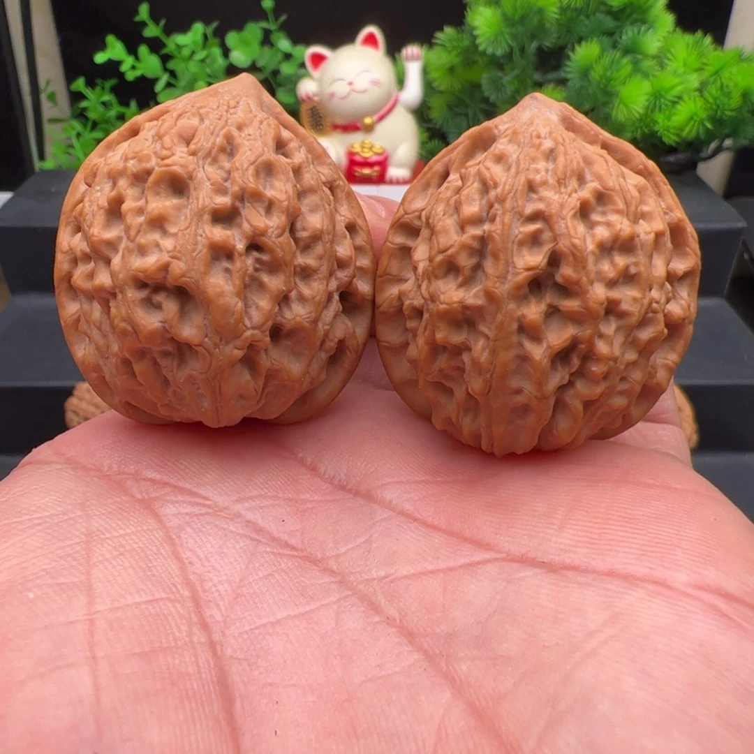 把件文玩核桃原生态金牛核桃，尺寸37.5，顺丰到付邮费