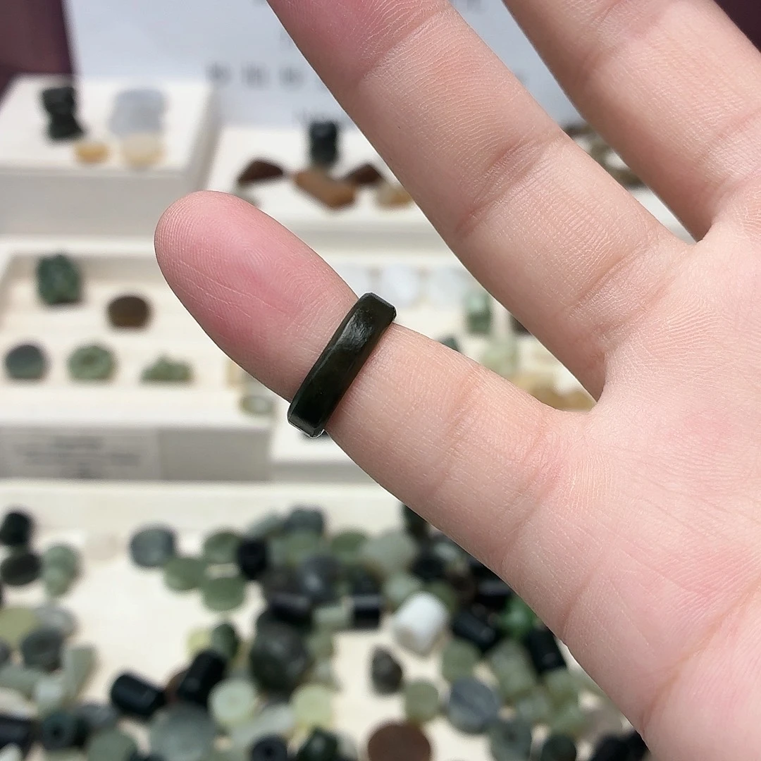 和田玉未镶嵌颈饰14