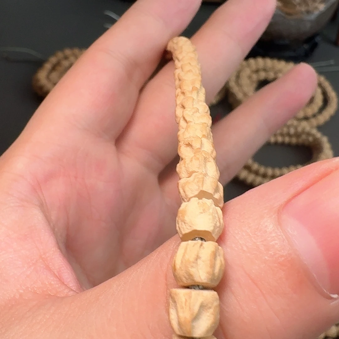 柏香籽/百香籽吊坠心****界