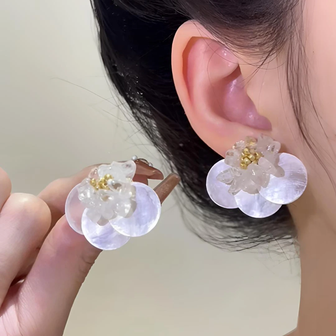 铜合金贝壳耳饰 云雾之花耳钉~手工串珠花朵轻奢小众温柔气质耳环