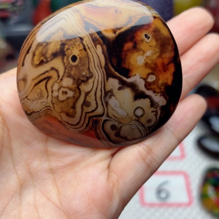 赵***烟玛瑙/玉髓未镶嵌珠宝半成品