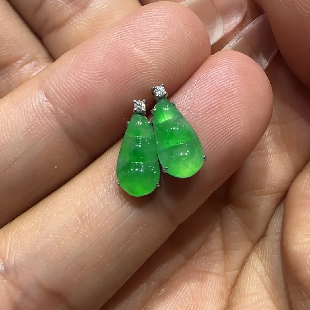 翡翠18K金镶嵌耳饰福豆L