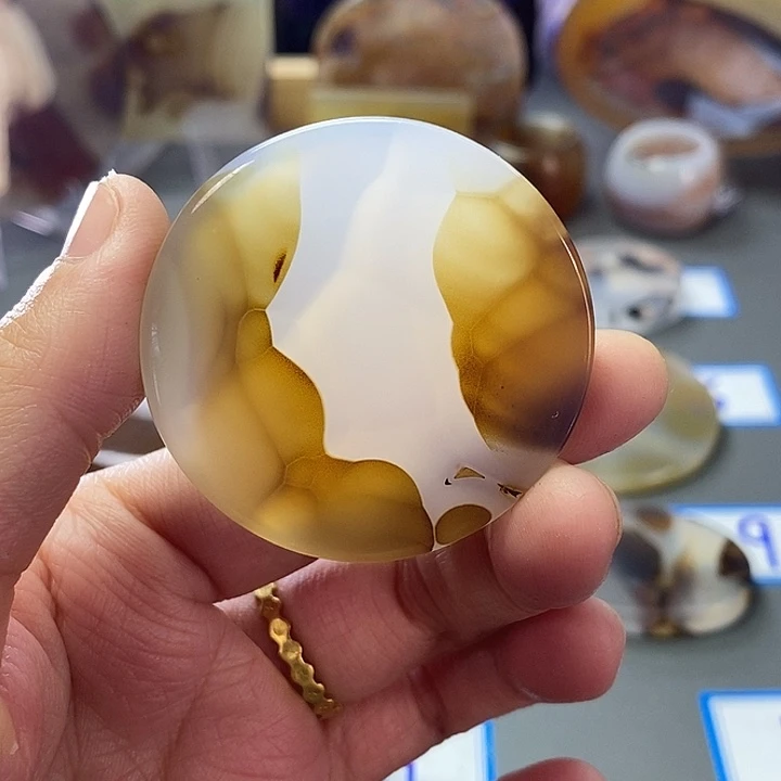 玛瑙/玉髓未镶嵌珠宝半成品160