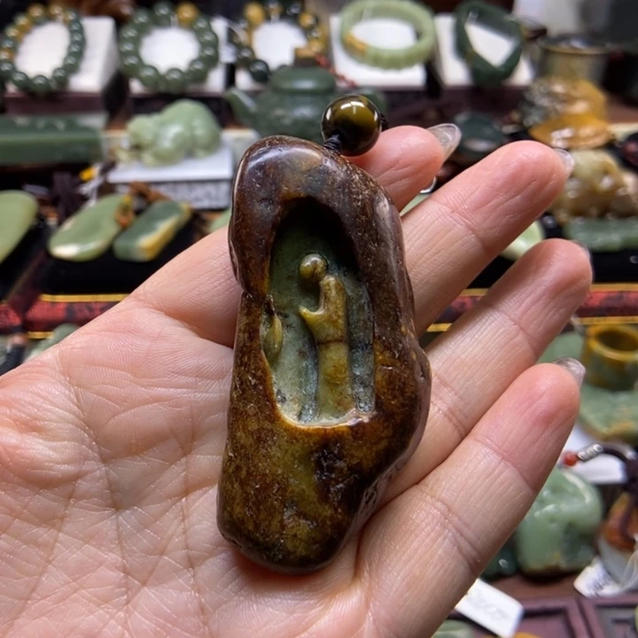 未镶嵌岫岩河磨玉（透闪石质玉）把件沙*