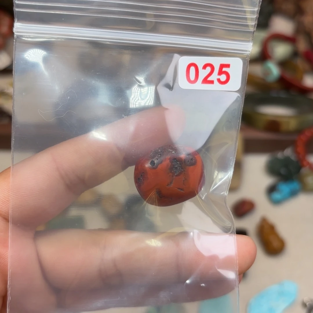 南红玛瑙颈饰未镶嵌画****）