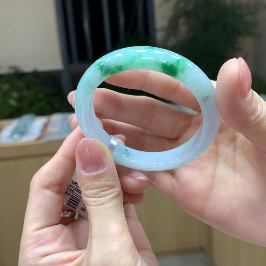 未镶嵌手镯翡翠M***f不退不换