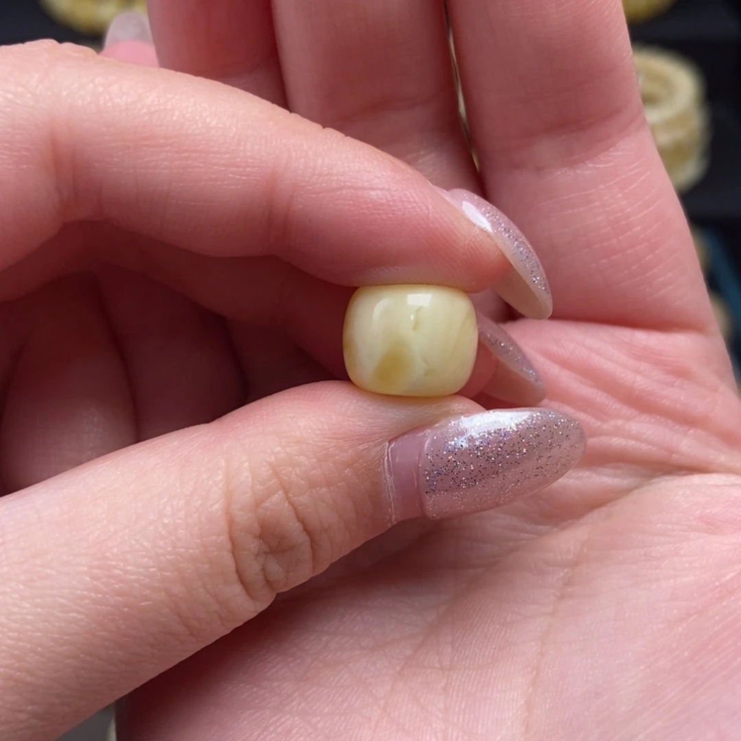 蜜蜡未镶嵌珠宝奇石卡12.7