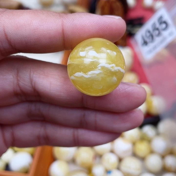 蜜蜡未镶嵌珠宝奇石沙眼21.5