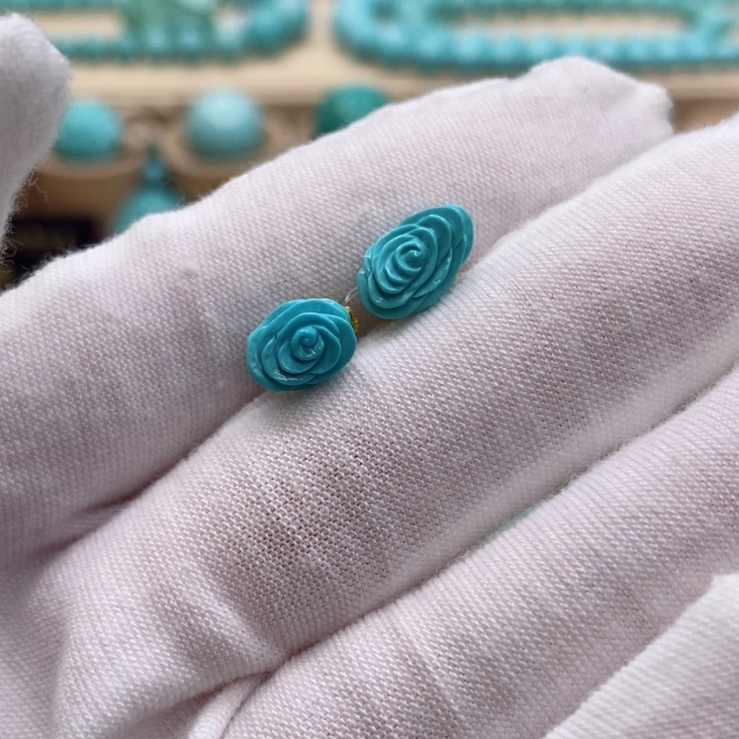 绿松石未镶嵌珠宝奇石