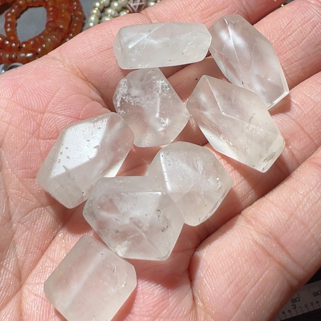 水晶颈饰未镶嵌各种各样