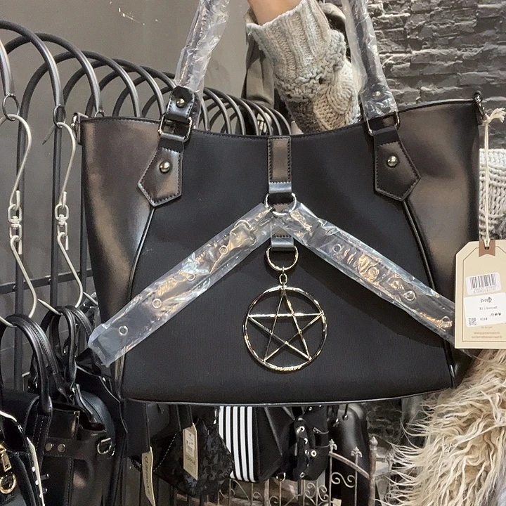 Banned托特大容量