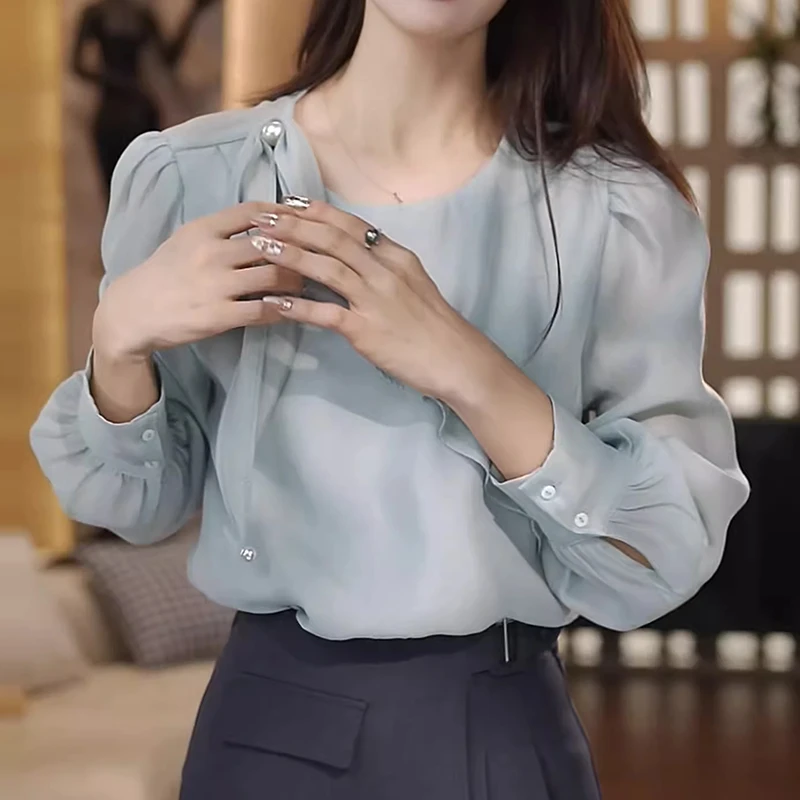 韩系通勤蝴蝶结减龄长袖衬衫女2025秋季新款洋气时尚宽松显瘦上衣