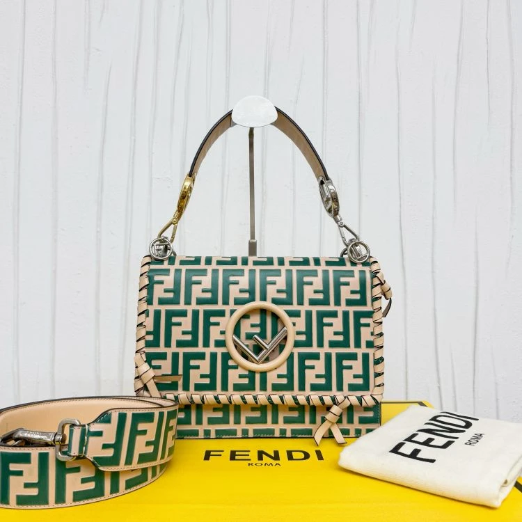 95新/芬迪/单肩包/C6846012029/[251128SWB]