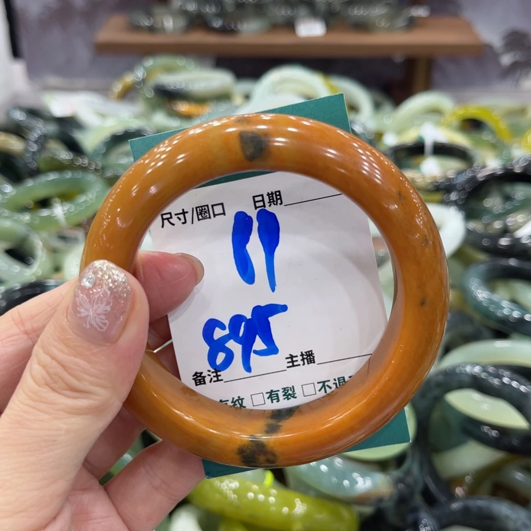 蛇纹石玉未镶嵌手镯手镯