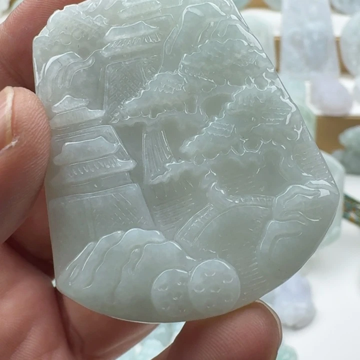 翡翠未镶嵌颈饰天然缅甸A货翡翠