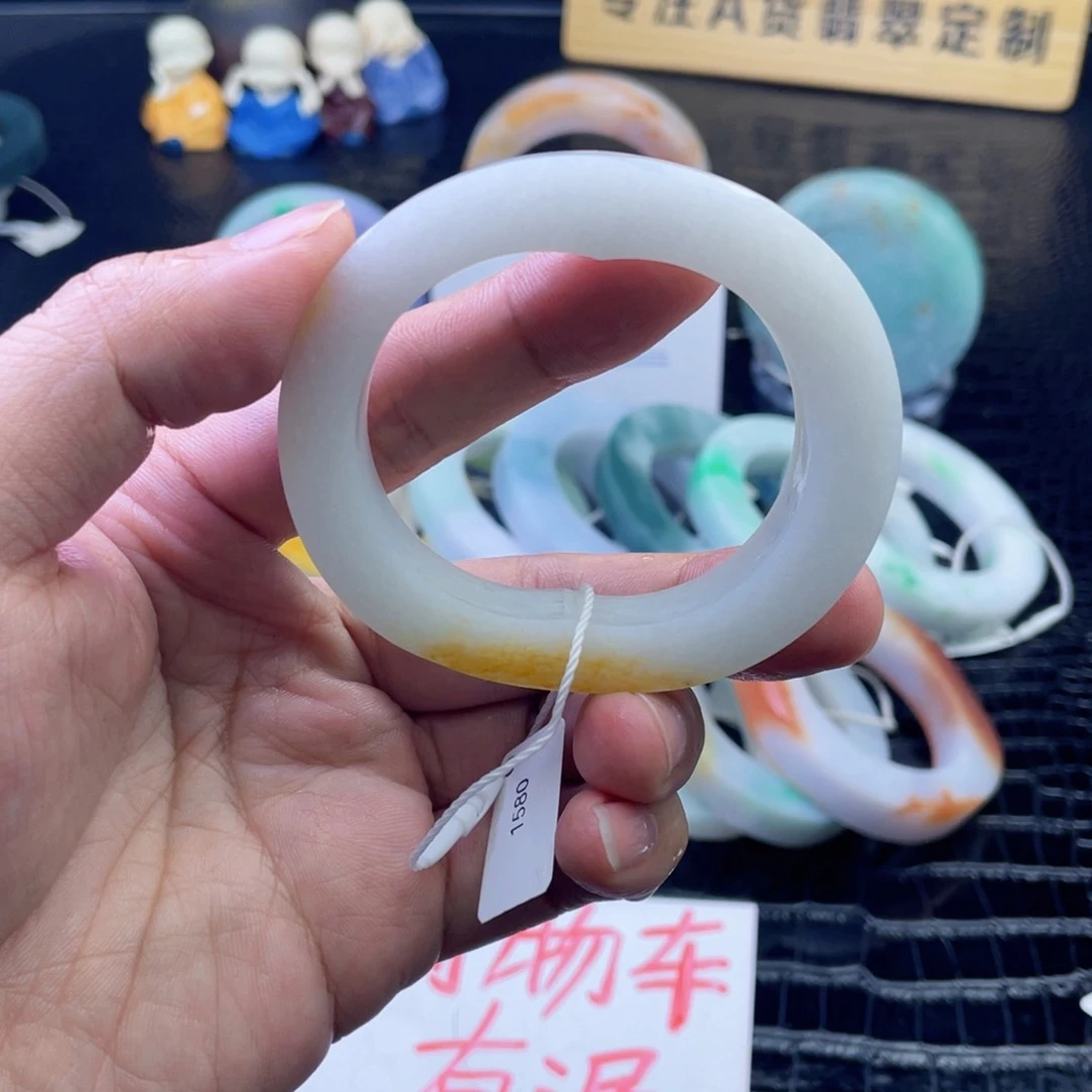 未镶嵌翡翠定制翡翠傻*头