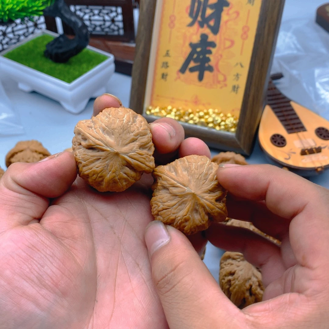 秦***文玩核桃铁锤40尺