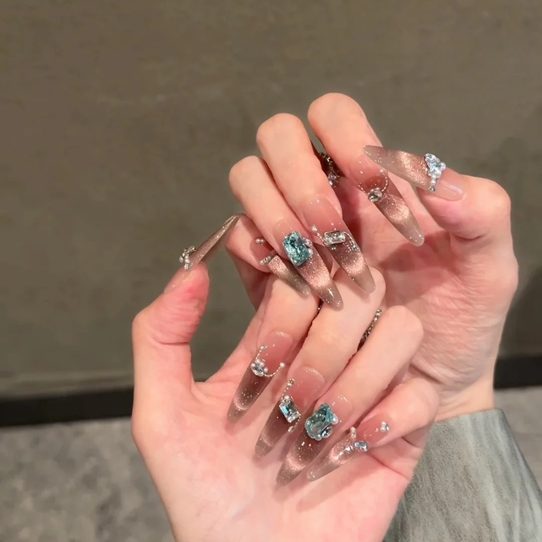 小众高级感冰透粉色极光猫眼珍珠碎钻合金链条蓝色方钻碎金蔷薇