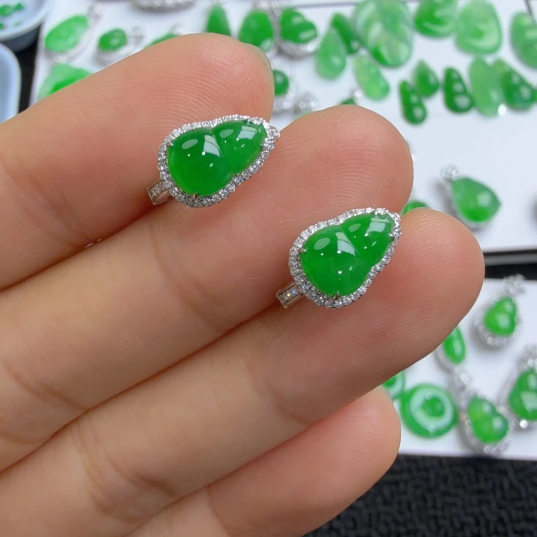 颈饰未镶嵌翡翠葫芦