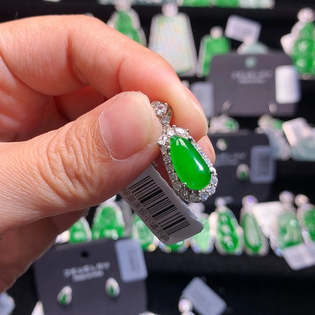 【闪购商品】银S925镶嵌翡翠耳饰