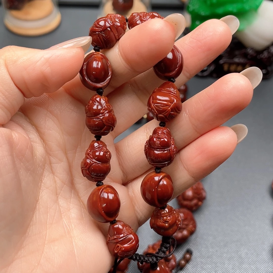 小***子橄榄核手串财源滚滚