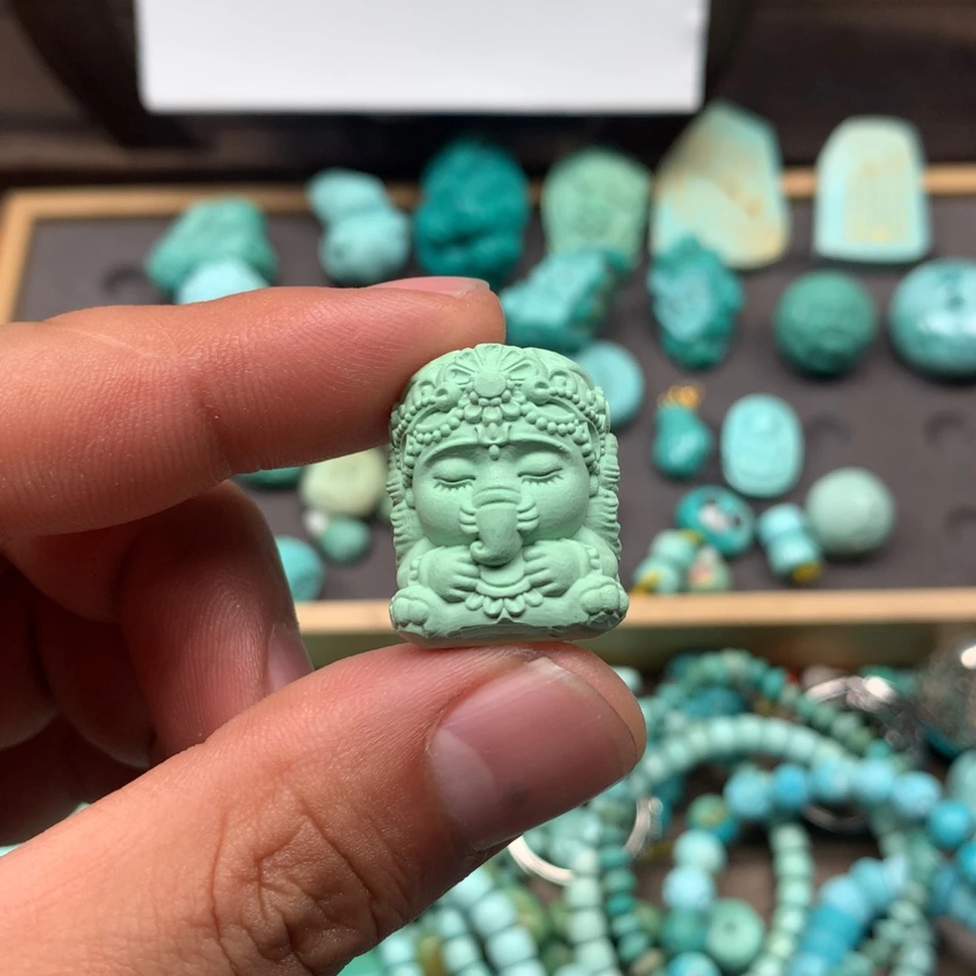 绿松石雕刻未镶嵌豆****胶