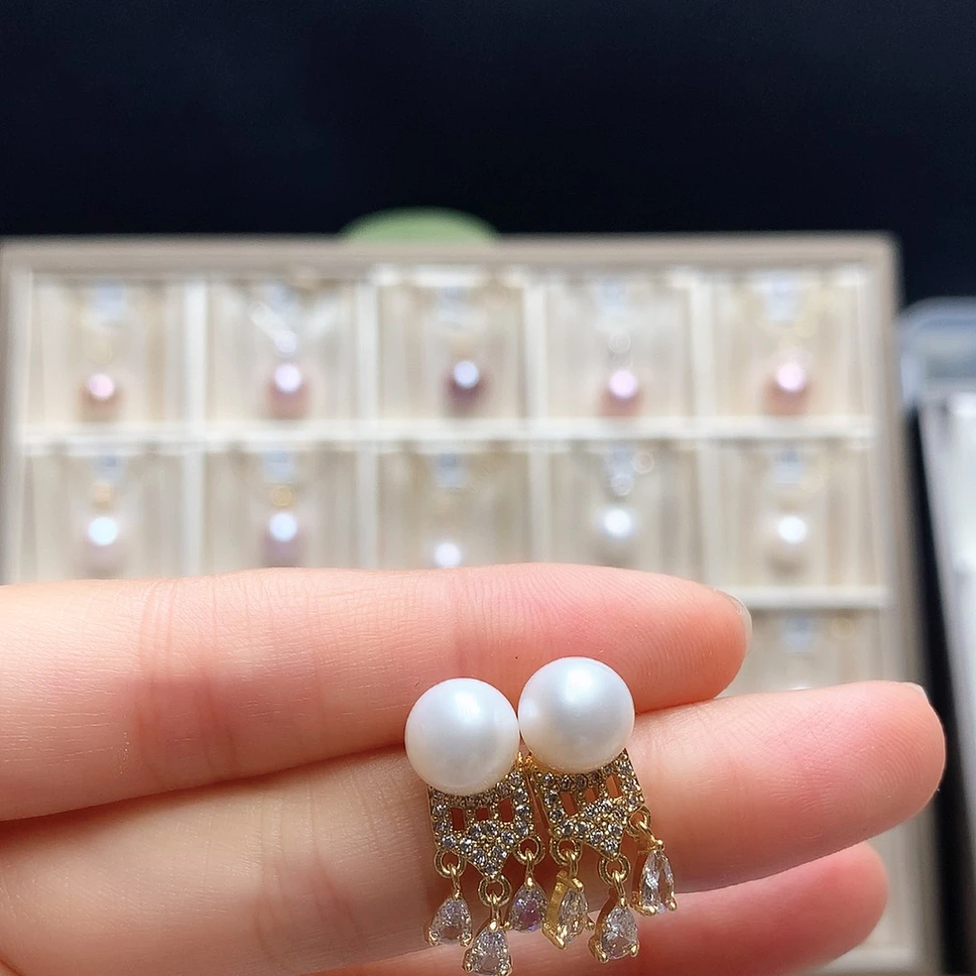 淡水珍珠合金颈饰