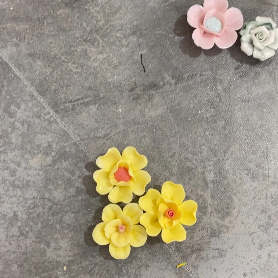 手工制作陶瓷摆件
