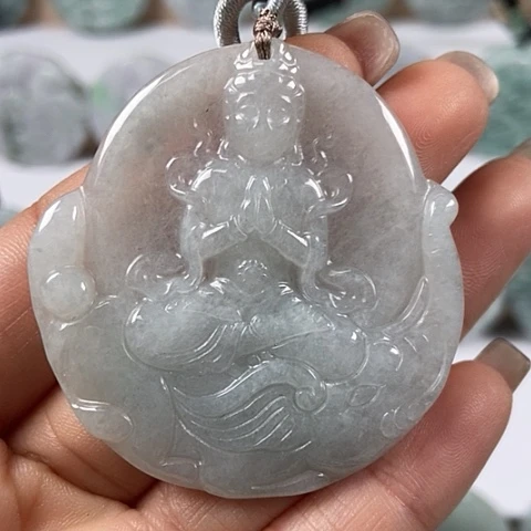 翡翠颈饰未镶嵌普贤菩萨福利