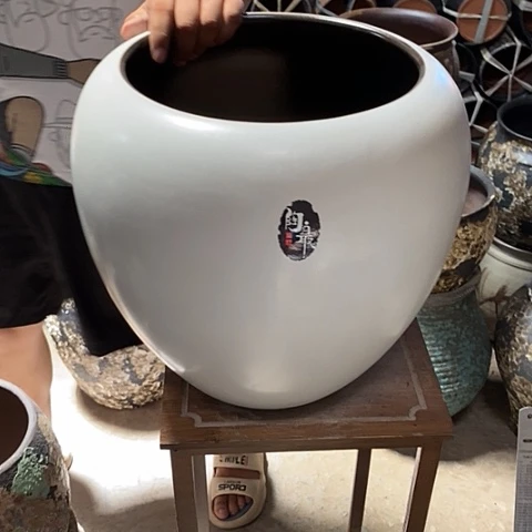 紫砂花盆口26高度36白球